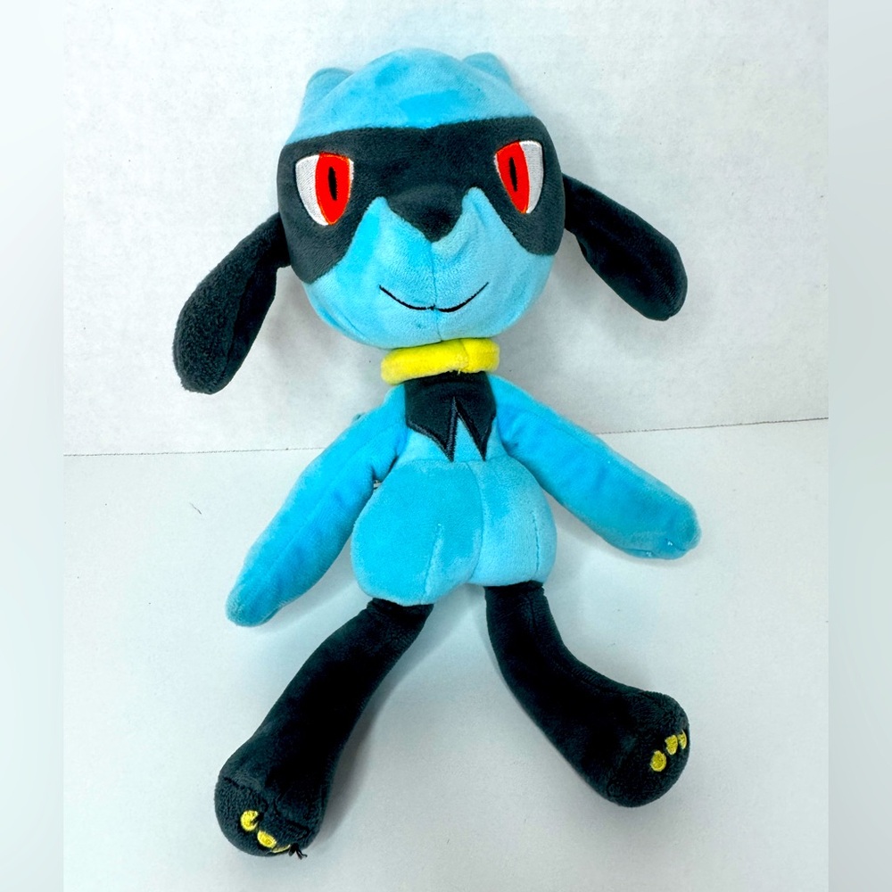2022 9" Pokemon Riolu Plush NWOT